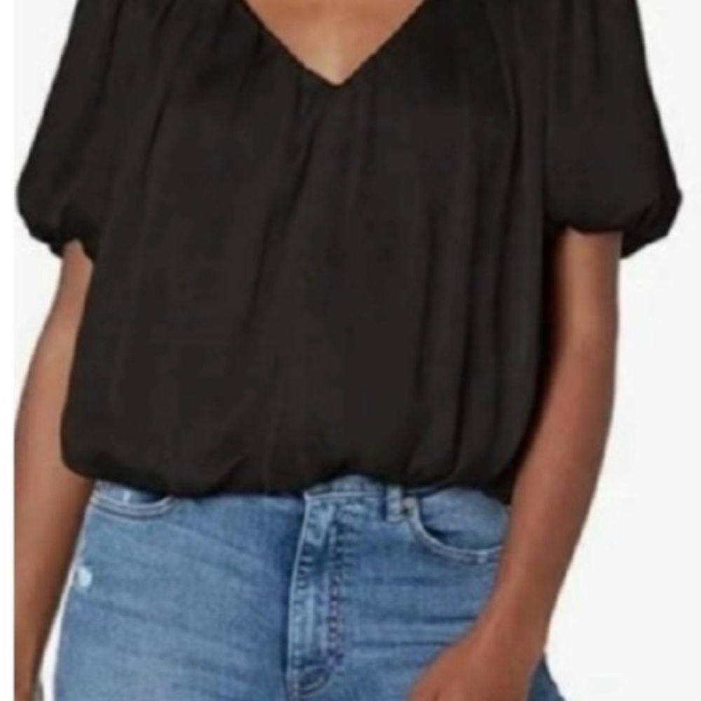 ASTR The Label Satin Bubble Hem Blouse Women’s Size XL Black V Neck Crop… - Picture 3 of 12